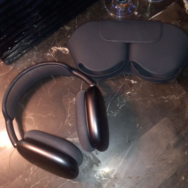 P9 Headphones